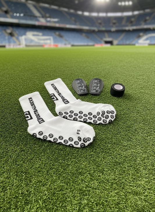 Box piłkarski biało czarny